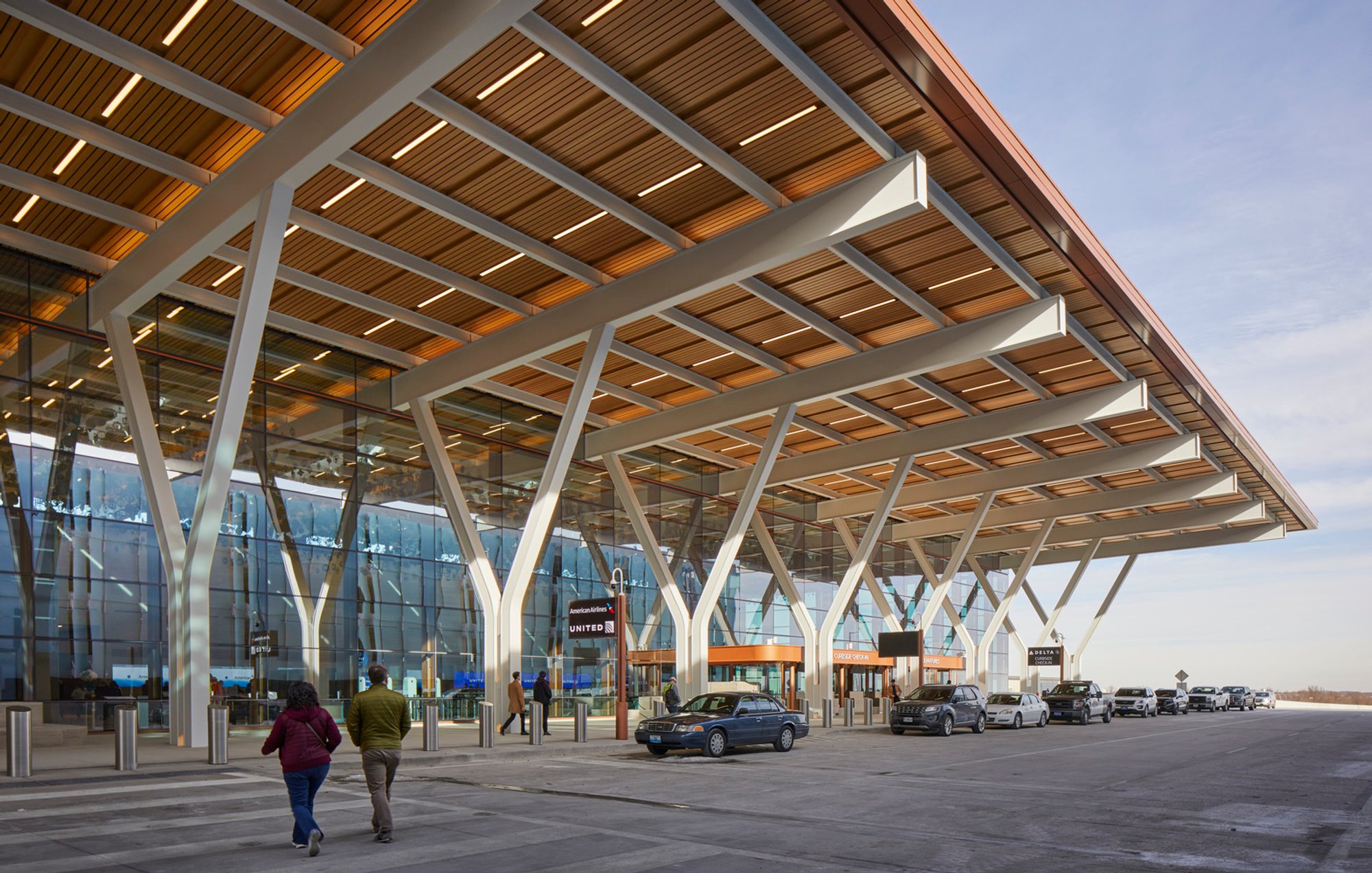 Kansas City International Airport: SOM’s Innovative New Terminal Redefines Air Travel Experience