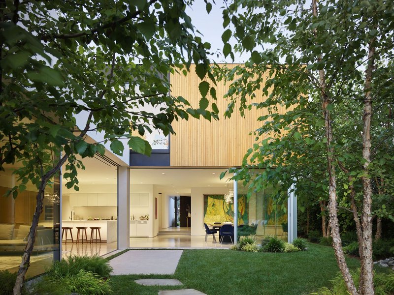 19th Street House by Ehrlich Yanai Rhee Chaney Architects: A Serene Modern Retreat Rooted in Nature
