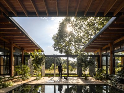 The House of Time: A Slow Architecture in Ecuador