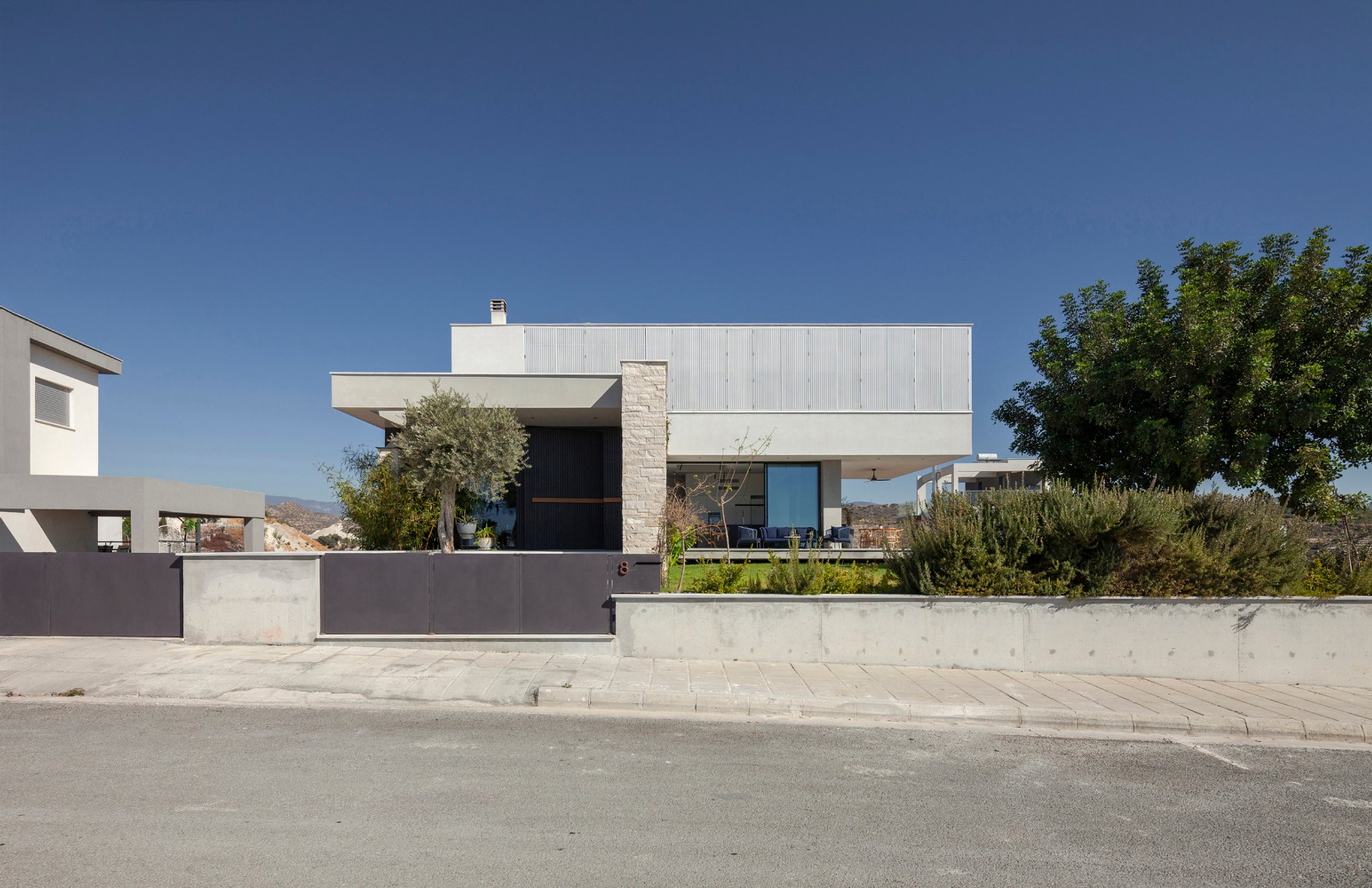 MV024 Residence by CV ARCHITECTS + ASSOCIATES – Bioclimatic Living in Cyprus