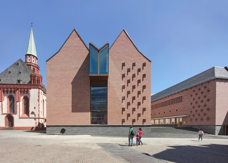 Historical Museum Frankfurt: LRO Architects’ Landmark Design