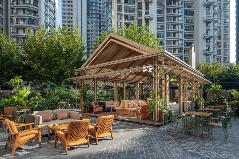 The Sala Garden by LUKSTUDIO: Redefining an Urban Oasis Experience in Shanghai