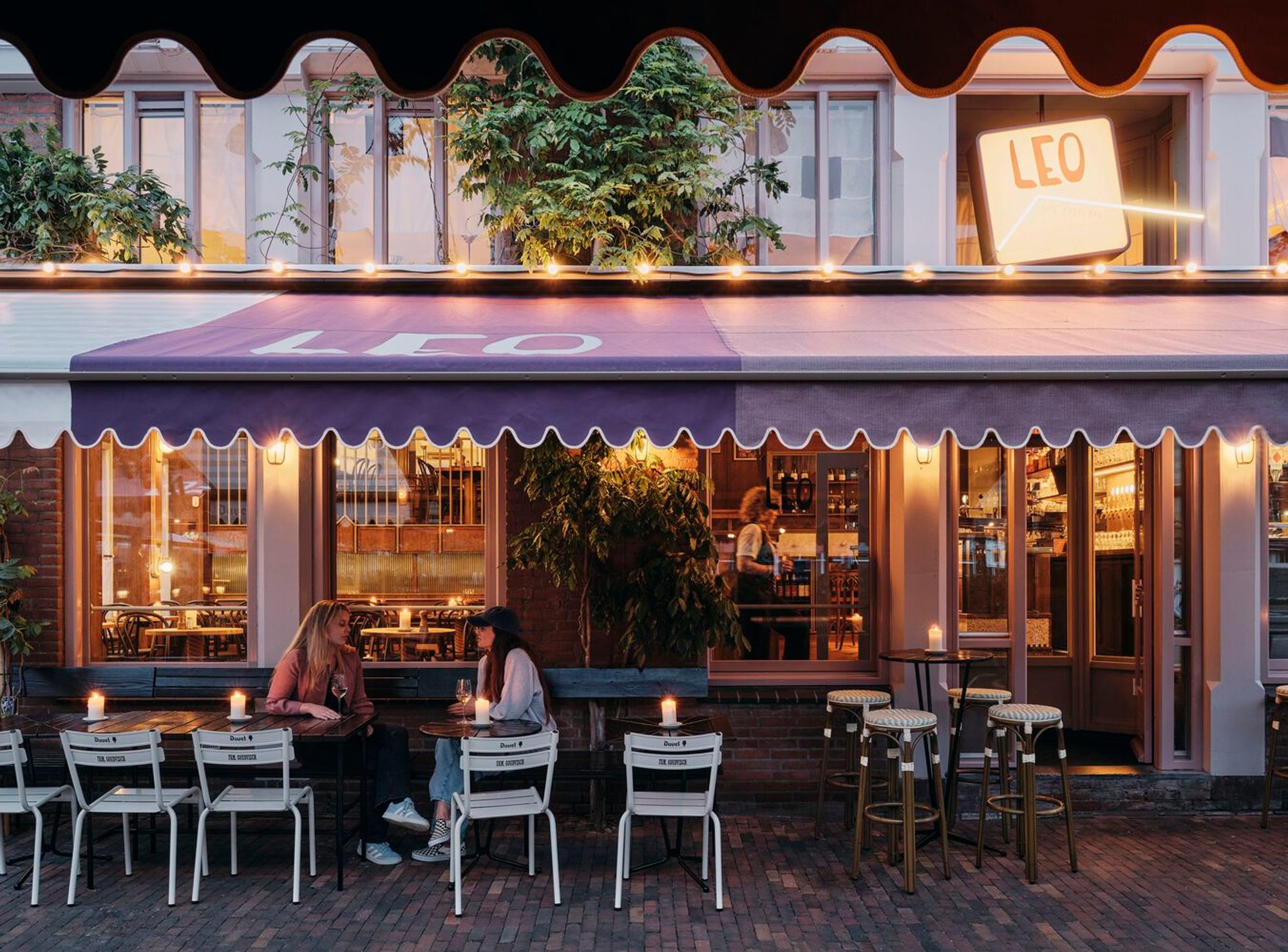 Leo Goudvisch Bar in Amsterdam – A Contemporary Interpretation of the Traditional Dutch Bruin Café