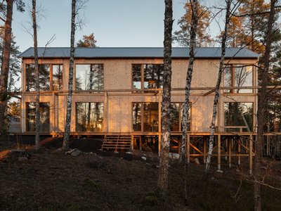 Svinninge Cabin: Contemporary Swedish Retreat by Lowén Widman Arkitekter