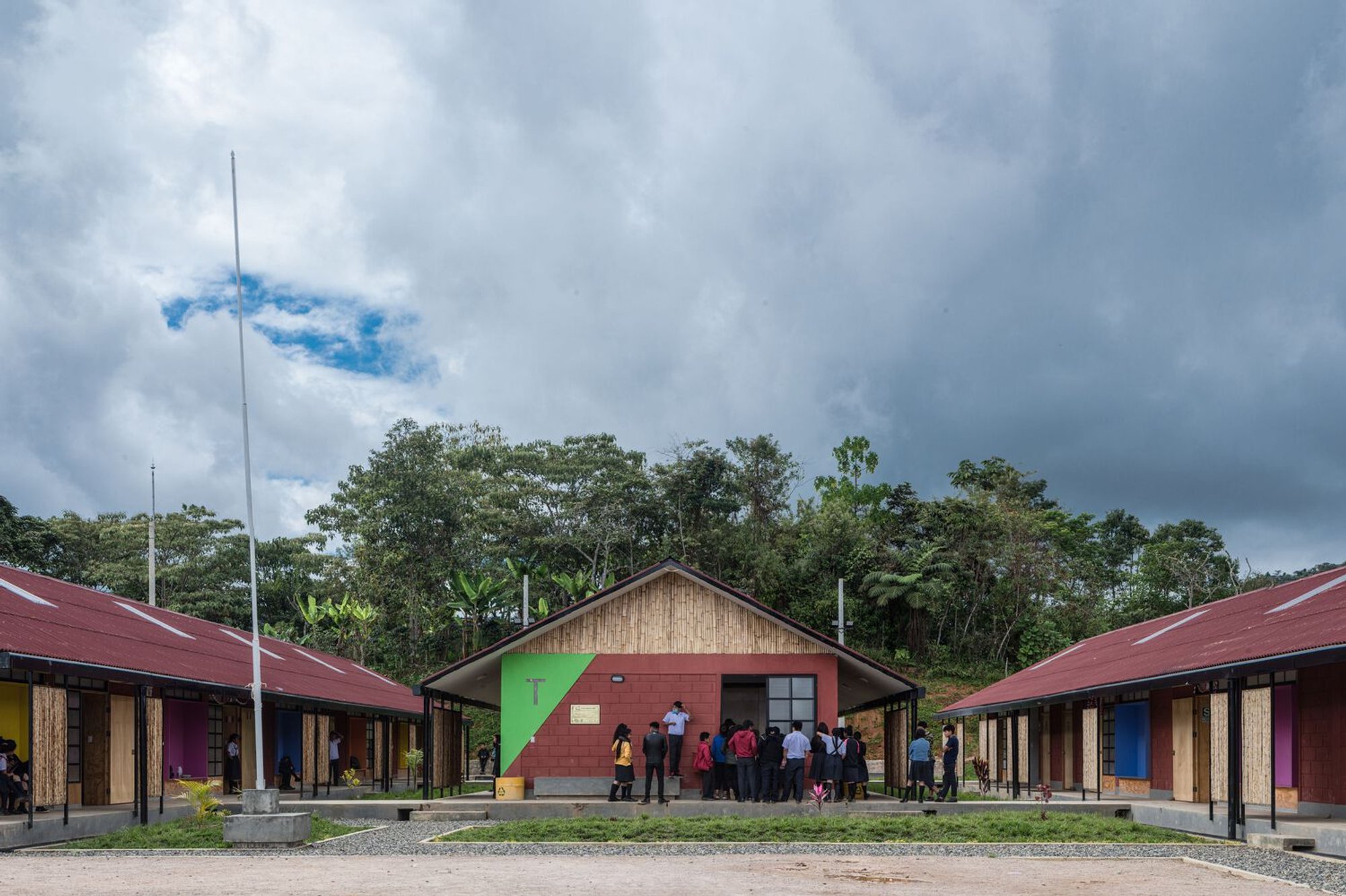 El Huabo Primary and Secondary School by Semillas: A Sustainable Community-Driven Model for Rural Educational Architectu