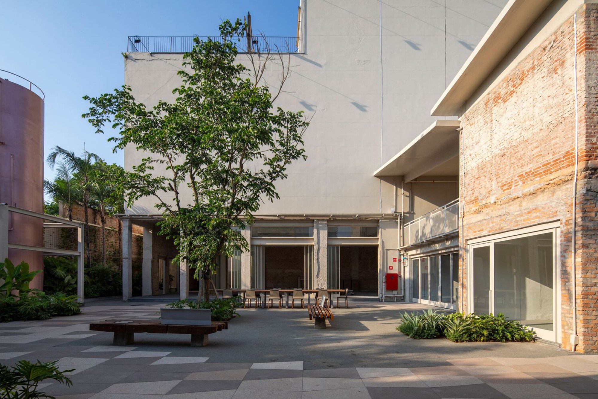 LAPI Development by SuperLimão: Revitalizing Pinheiros with Mixed-Use Urban Excellence