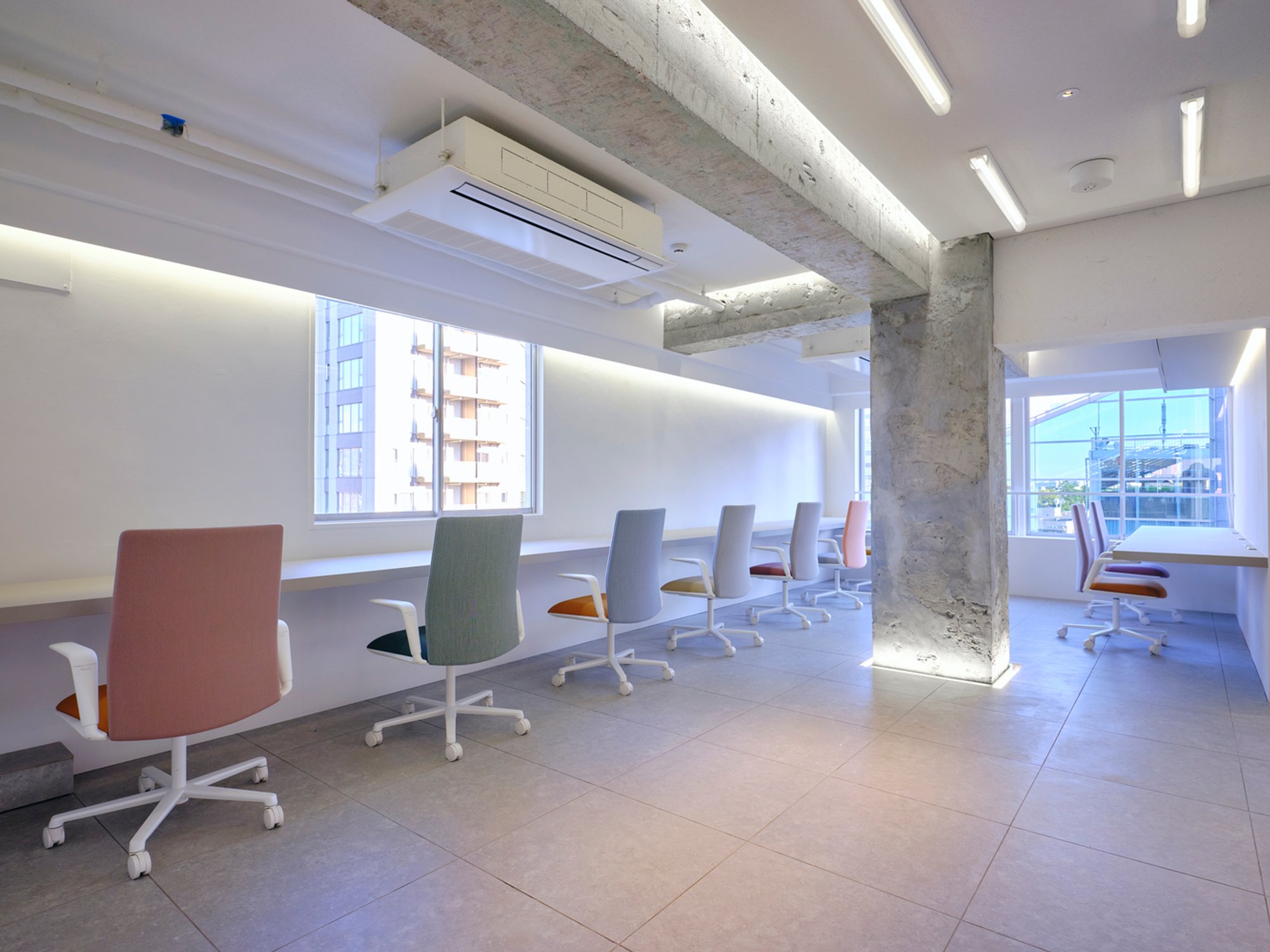 Lyonesse Pictures Office by Kii inc.: A Vibrant, Light-Filled Workplace Redefining Collaborative Office Design in Tokyo