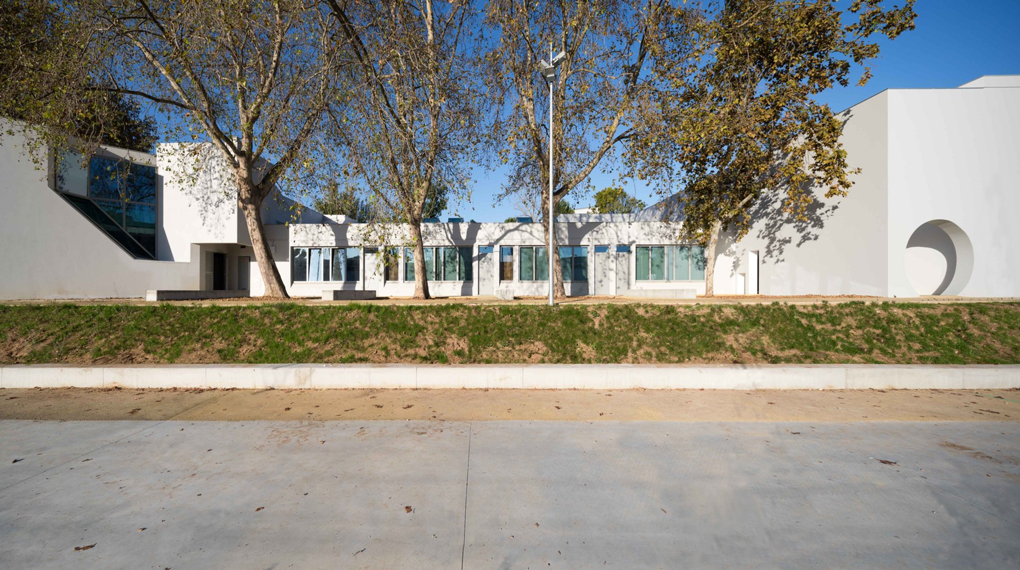 School 36 Lisbon: Montessori-Inspired Educational Architecture by José Adrião Arquitetos