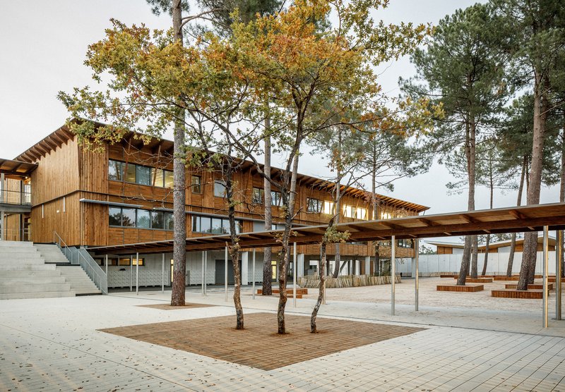 Pian Médoc Junior High School: Harmonizing Education and Nature by BPM Architectes