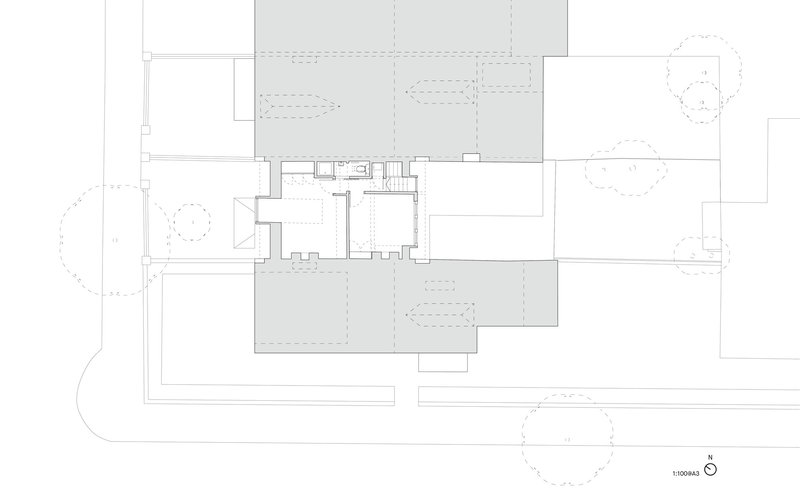 Floor plan drawing showing interior partition walls and bathroom fixtures on one level