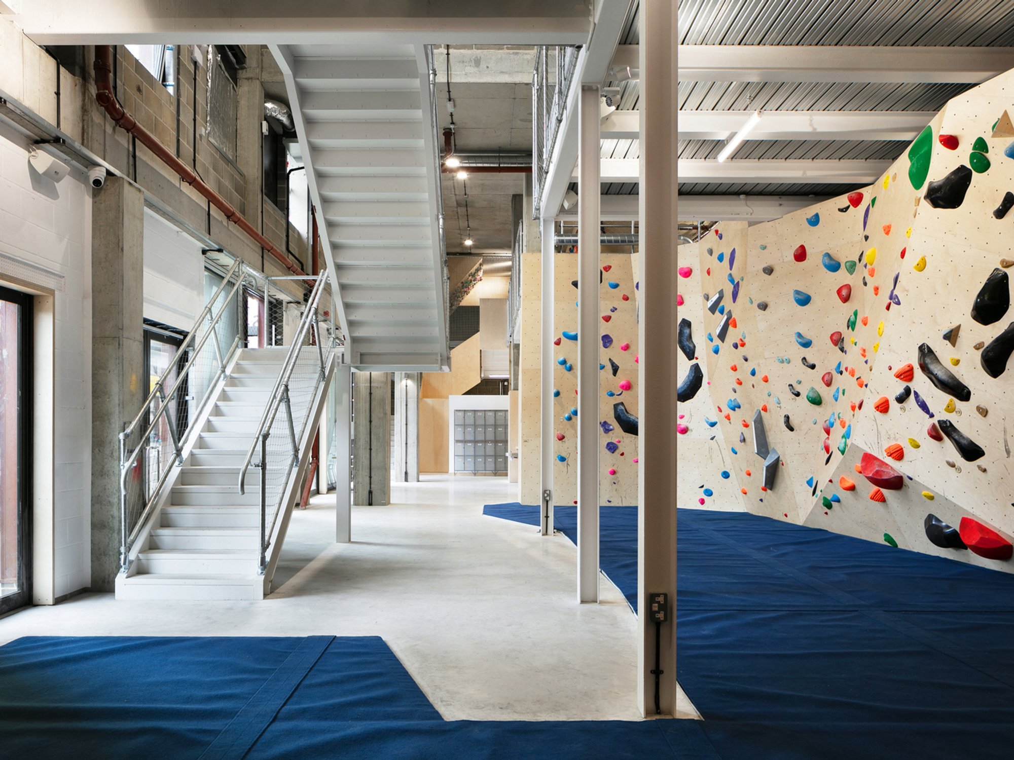 Rise Climbing: A Social Hub for Bouldering in Newham
