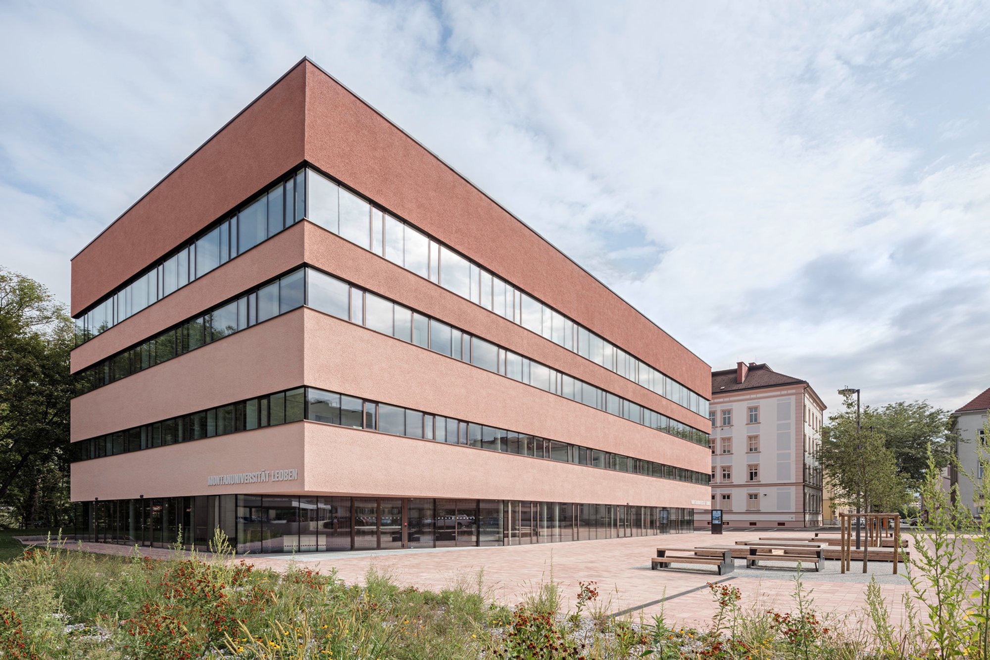 Montanuni Leoben Study Center by Franz&Sue: A Contemporary Hub for Collaborative Learning and Academic Innovation