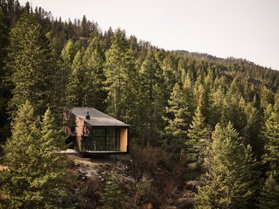 Boundary Point Cabin: Lakeside Modern Retreat by Bohlin Cywinski Jackson & Miller Mottola Calabro