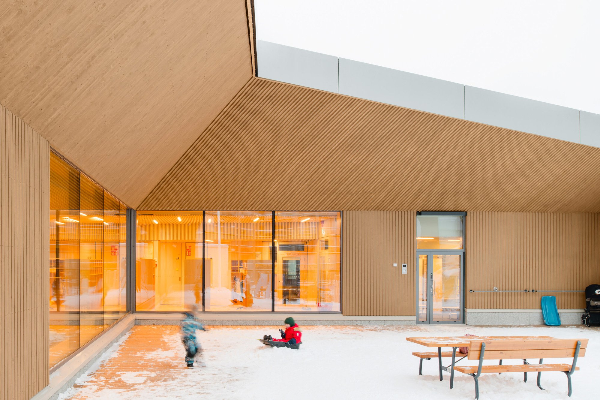 Verstas Architects Folds a Timber Daycare Center into Helsinki's Rocky Terrain