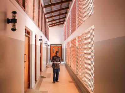 CAUKIN Studio Builds a 100-Bed Maternity Centre from Unfired Earth Bricks in Eastern Uganda