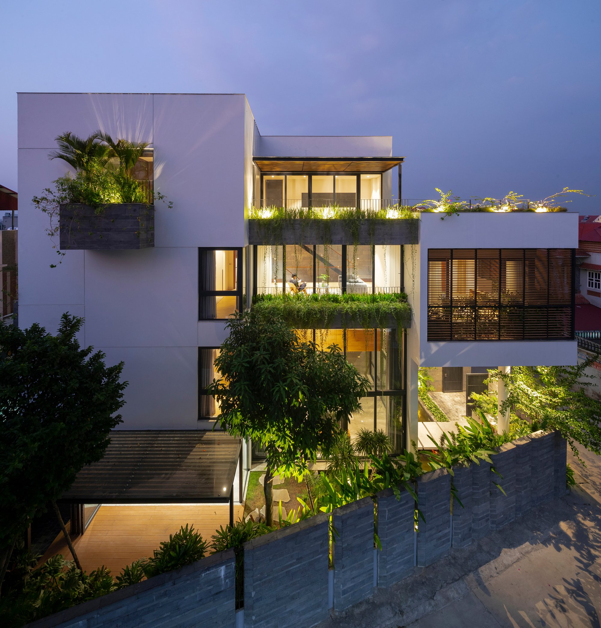 HA&A Design Stack a Terraced Green House for Two Children in a Urbanizing Vietnamese Village
