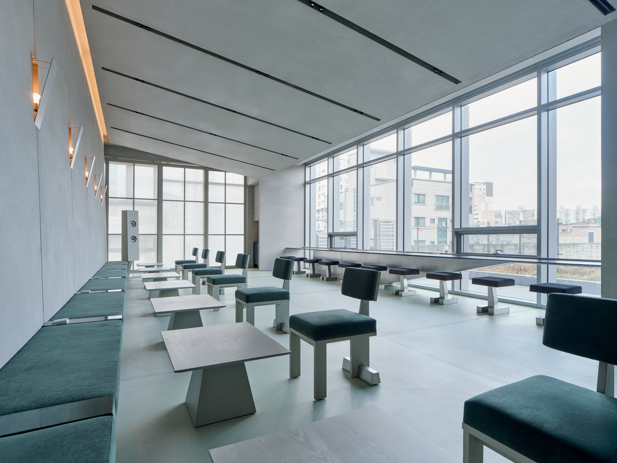 Sherpa Designs a Fifth-Floor Hospital Lounge in Daejeon That Treats Space as Therapy