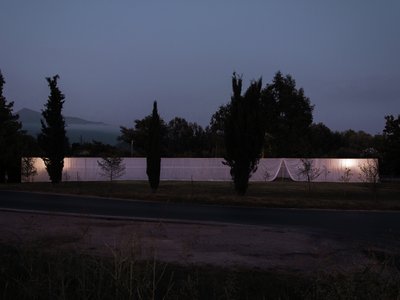 Grazzini Tonazzini and Giorgia Colombo Wrap a Forgotten Tuscan Ruin in Agricultural Fabric