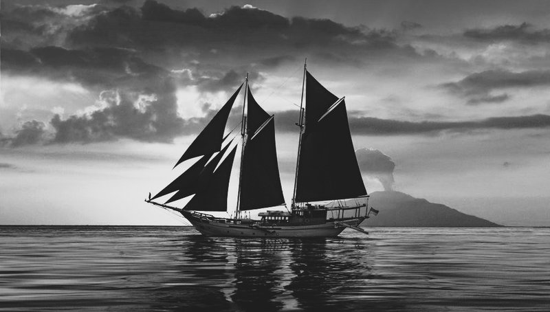 The Vessels of the Archipelago