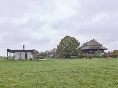 Meier Unger Revives the Swiss Stöckli Tradition in a 105 m² Timber and Concrete Pavilion