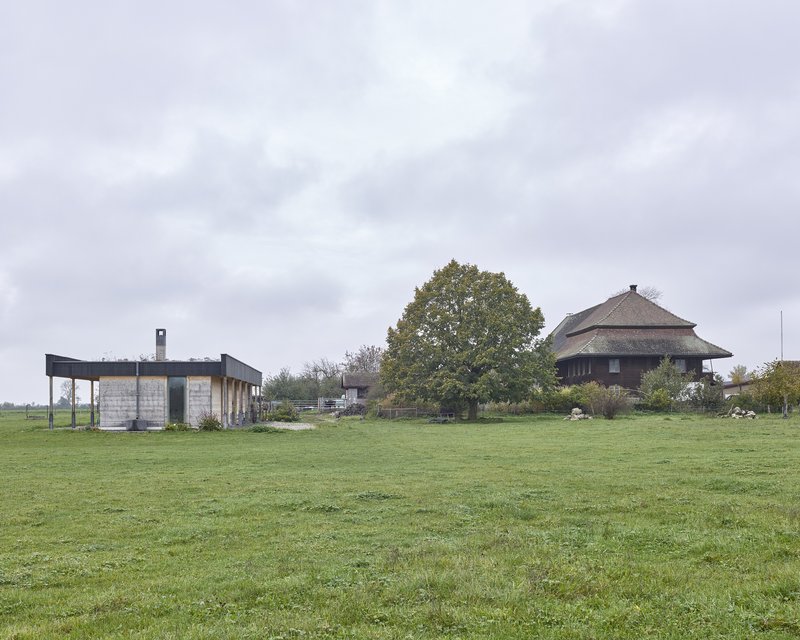 Meier Unger Revives the Swiss Stöckli Tradition in a 105 m² Timber and Concrete Pavilion