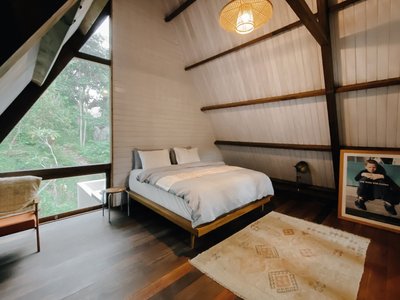 Wiyoga Nurdiansyah Builds an Earthquake-Resilient A-Frame in Lombok's Jungle