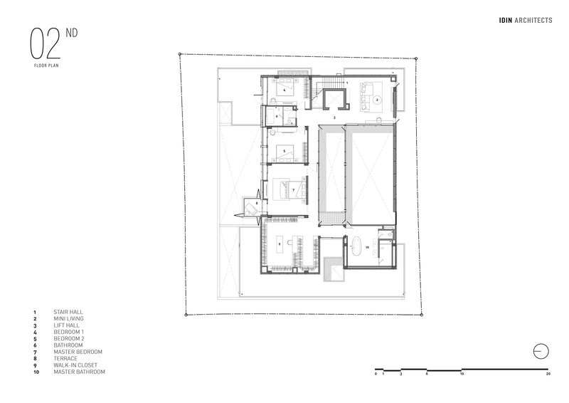 Second floor plan drawing showing bedrooms arranged around a central courtyard with pool