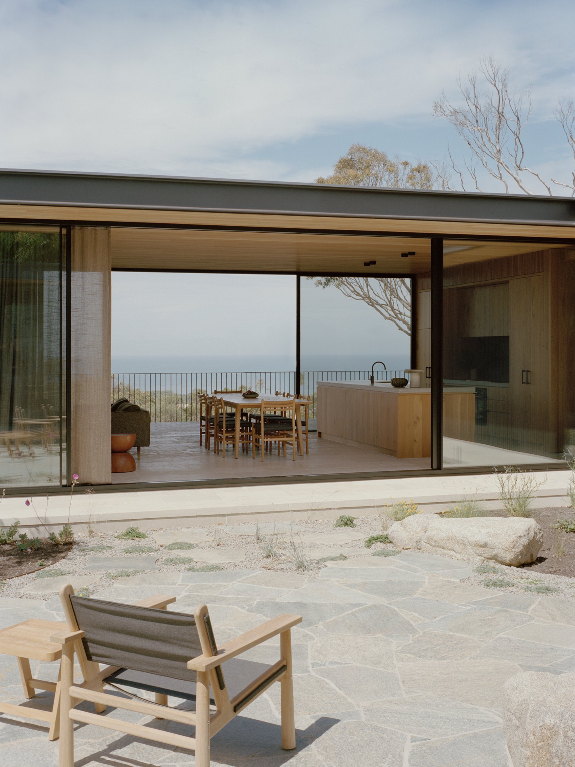 Eckersley Architects Channels the Spirit of 1960s Beach Shacks in a Coastal Victorian Home