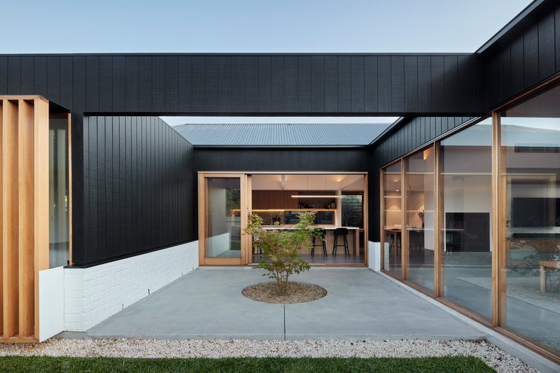 Ply Architecture Wraps a Heritage Bungalow Addition Around a Central Courtyard in Adelaide
