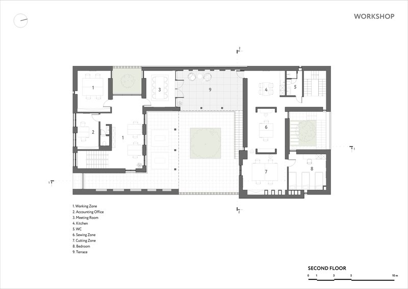 Second floor plan showing central open space surrounded by working zones and meeting rooms