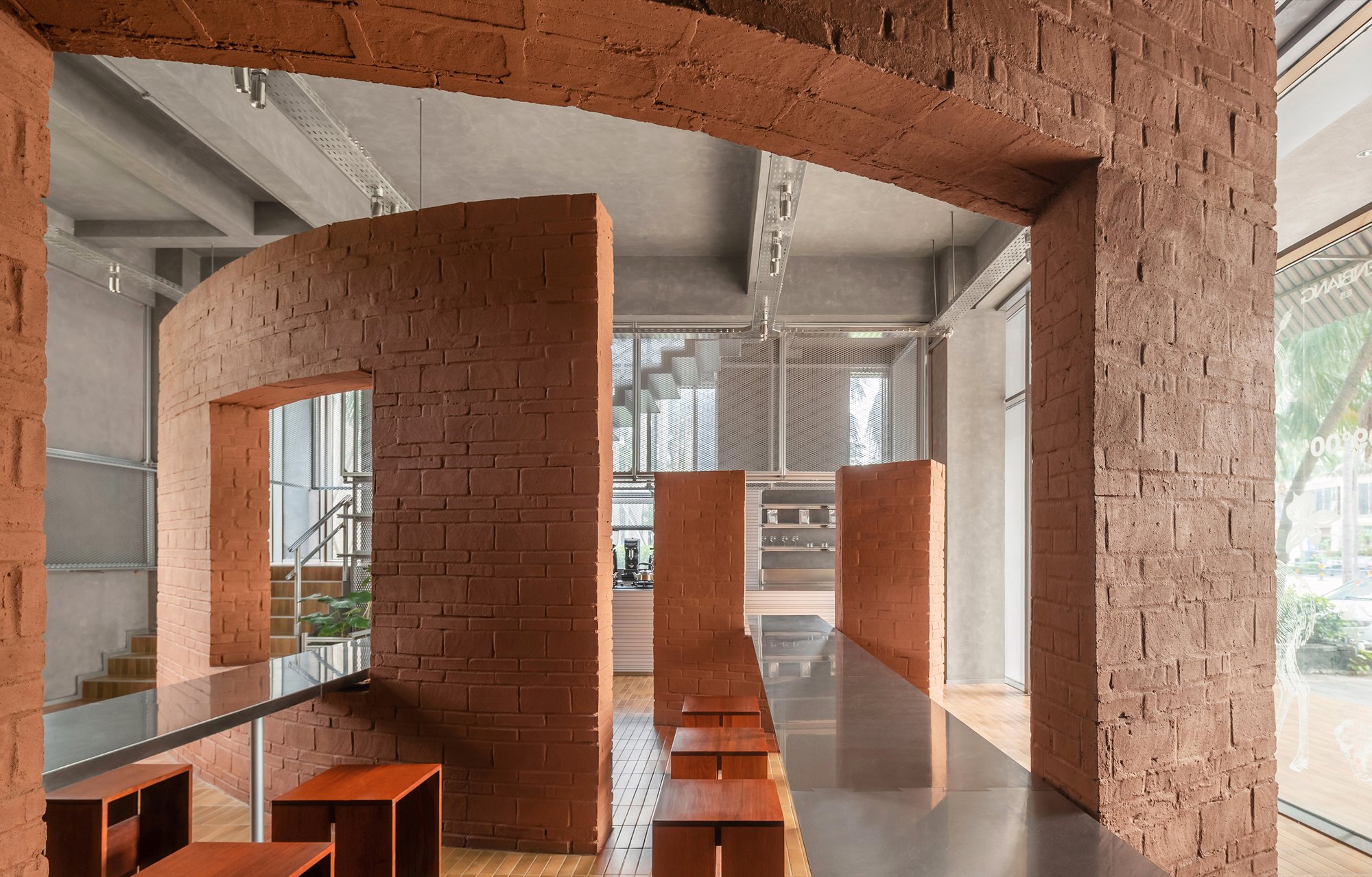 MINOR lab Sculpts Volcanic Earth Walls into a Haikou Coffee Flagship for Fushan Coffee