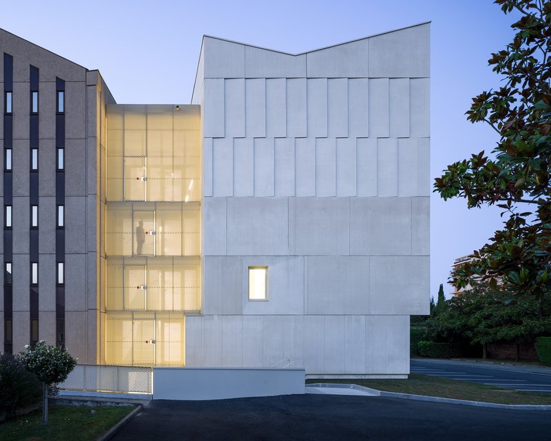 Magnum Architectes Wraps 16 Kilometers of Archives in Stamped Concrete on a Former Convent Site
