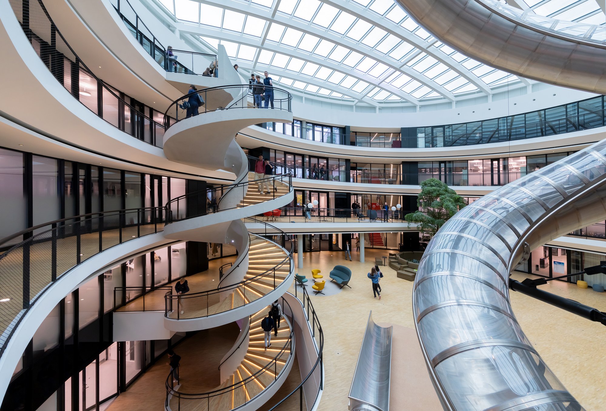 Bernard Tschumi Inscribes a Five-Story Science Center into a 250-Foot Circle for Institut Le Rosey