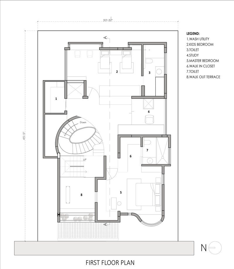First floor plan drawing showing bedrooms arranged around a central curved staircase with landing