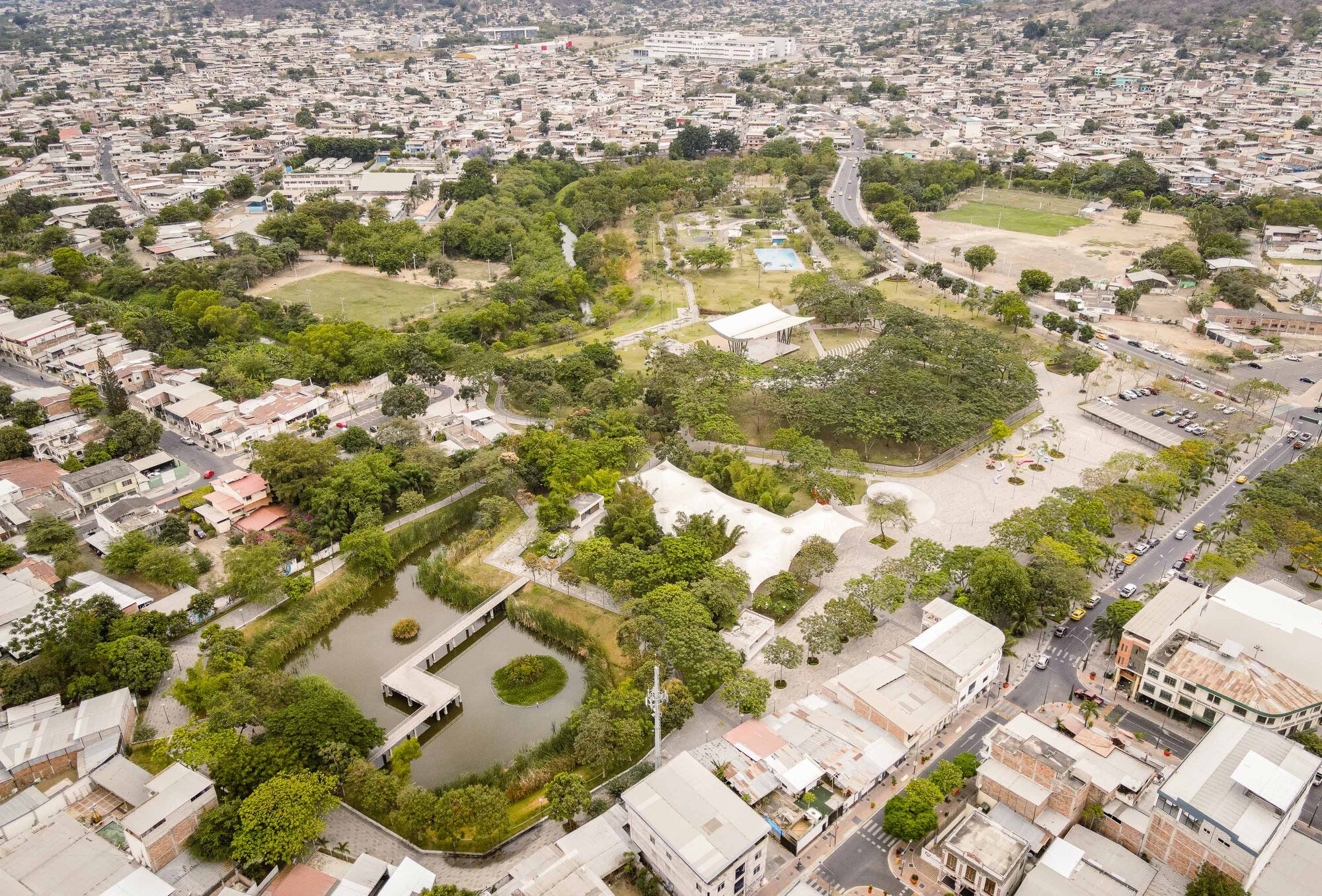 Gustavo González Galarza Rebuilds a Devastated Ecuadorian City Center as a 10-Hectare Wetland Park