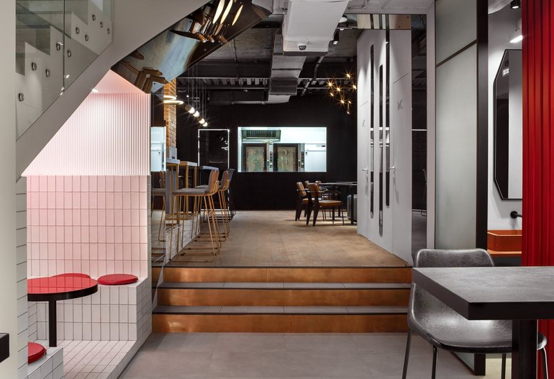 Coffee Machine Bakery: A Study in Modern Cafe Interior Design