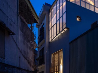 t and m design office Turn a 35-Square-Meter Hanoi Alley Plot into a Vertical Microcosm