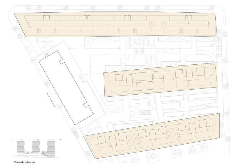 Roof plan drawing showing three elongated volumes with rectangular penthouse structures and screening elements