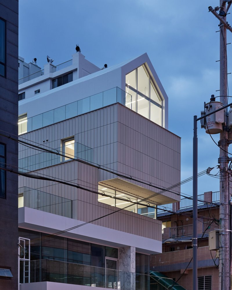 skimA Sculpts a Terracotta Office Tower to Dodge Daegu's Right-of-Light Rules
