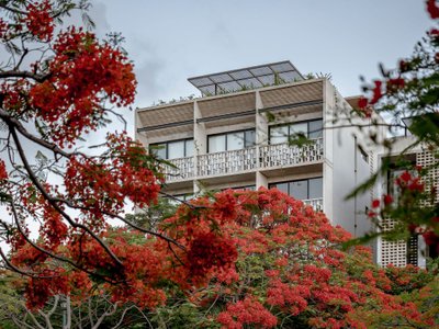 Kiltro Polaris Arquitectura Builds an Honest Concrete Housing Block in Central Cancún