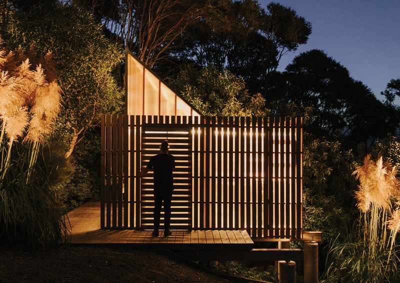 Fabric Builds a 10-Square-Meter Glowing Shed by Hand in New Zealand's Kānuka Belt