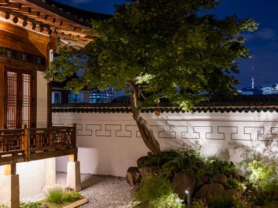 Creative Studio Unravel Revives a 1930s Bukchon Hanok as an Intimate Guesthouse in Seoul