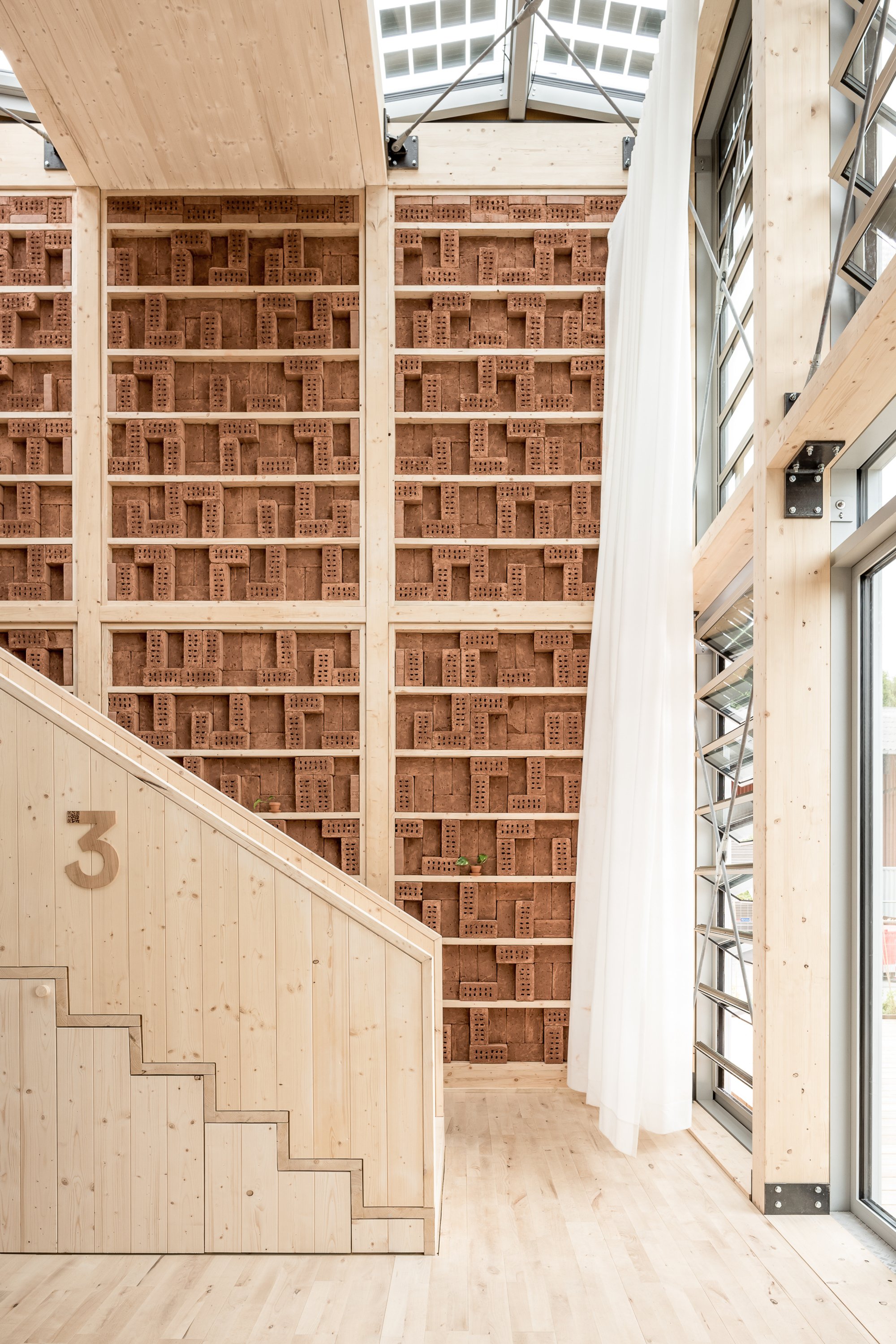 Team MIMO Builds a Glue-Free Timber Housing Prototype for the Solar Decathlon in Wuppertal