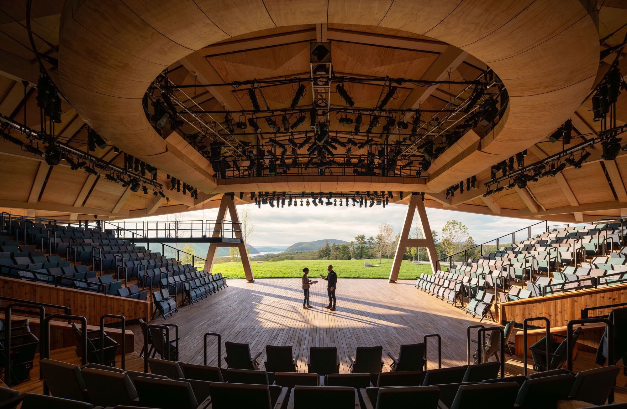 Studio Gang Gives Hudson Valley Shakespeare a Permanent Stage Framed by Mountains