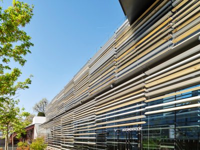 Kengo Kuma Wraps a Paris Museum in a Biological Skin of Aluminum and Wood