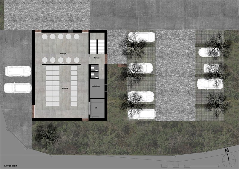 First floor plan showing rectangular table arrangement in main room with adjacent support spaces