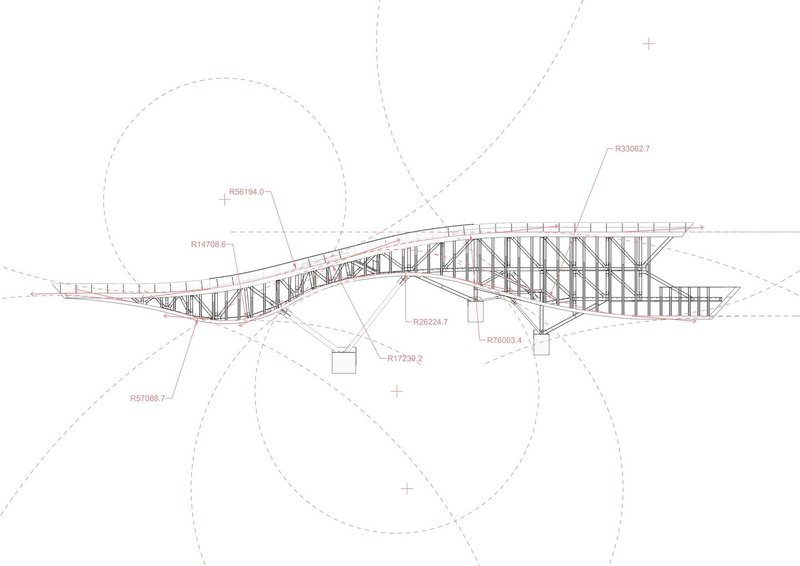 Elevation drawing with dimension annotations showing the curved profile of the roof truss supported on columns