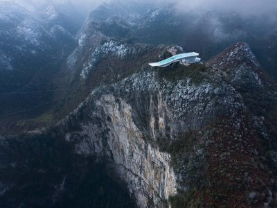 ZHY Design Studio Launches a 34-Meter Cantilever Over China's Deepest Sinkhole