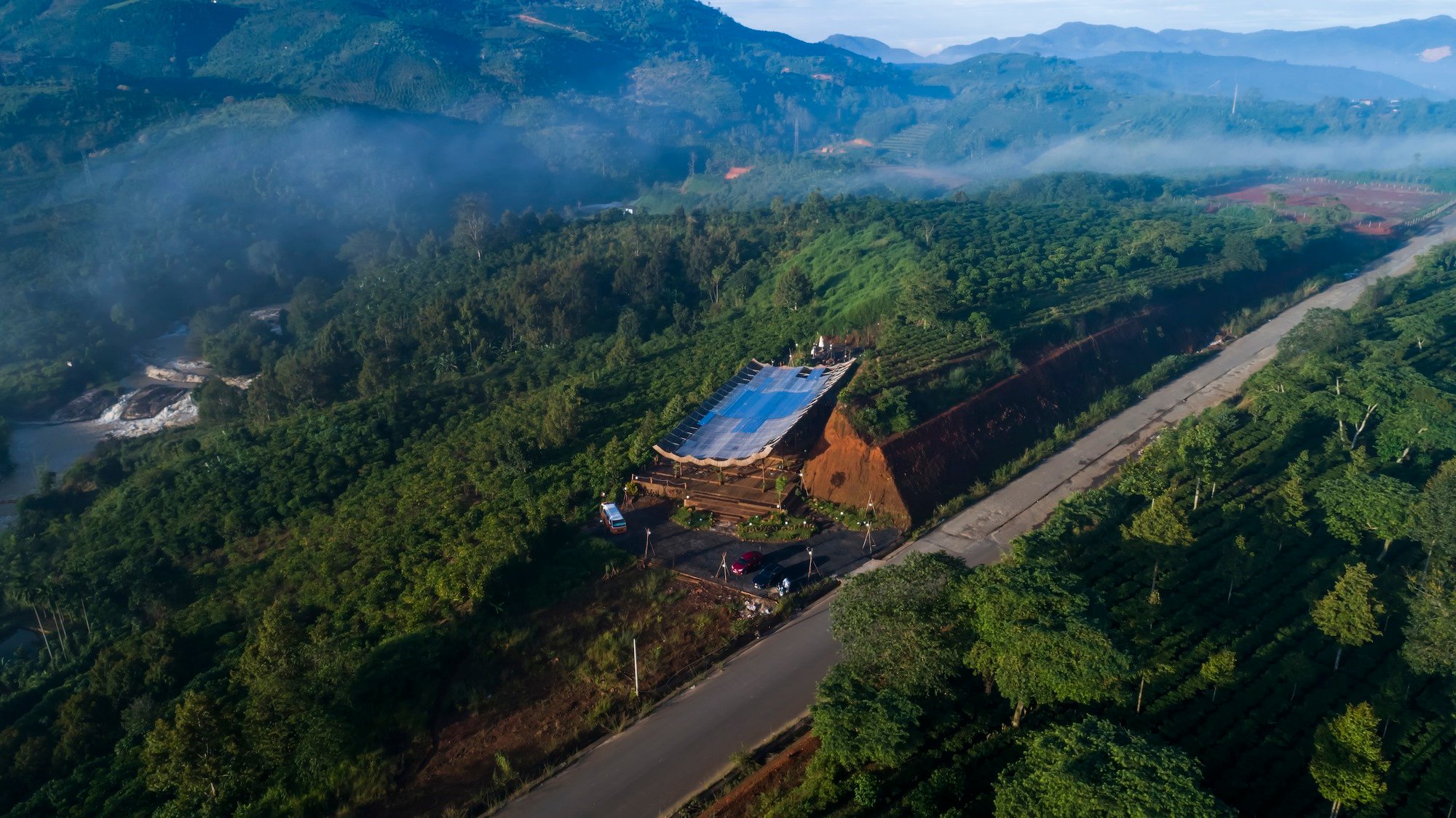 The Bloom Weaves a Hilltop Coffee Pavilion into the Highlands of Central Vietnam