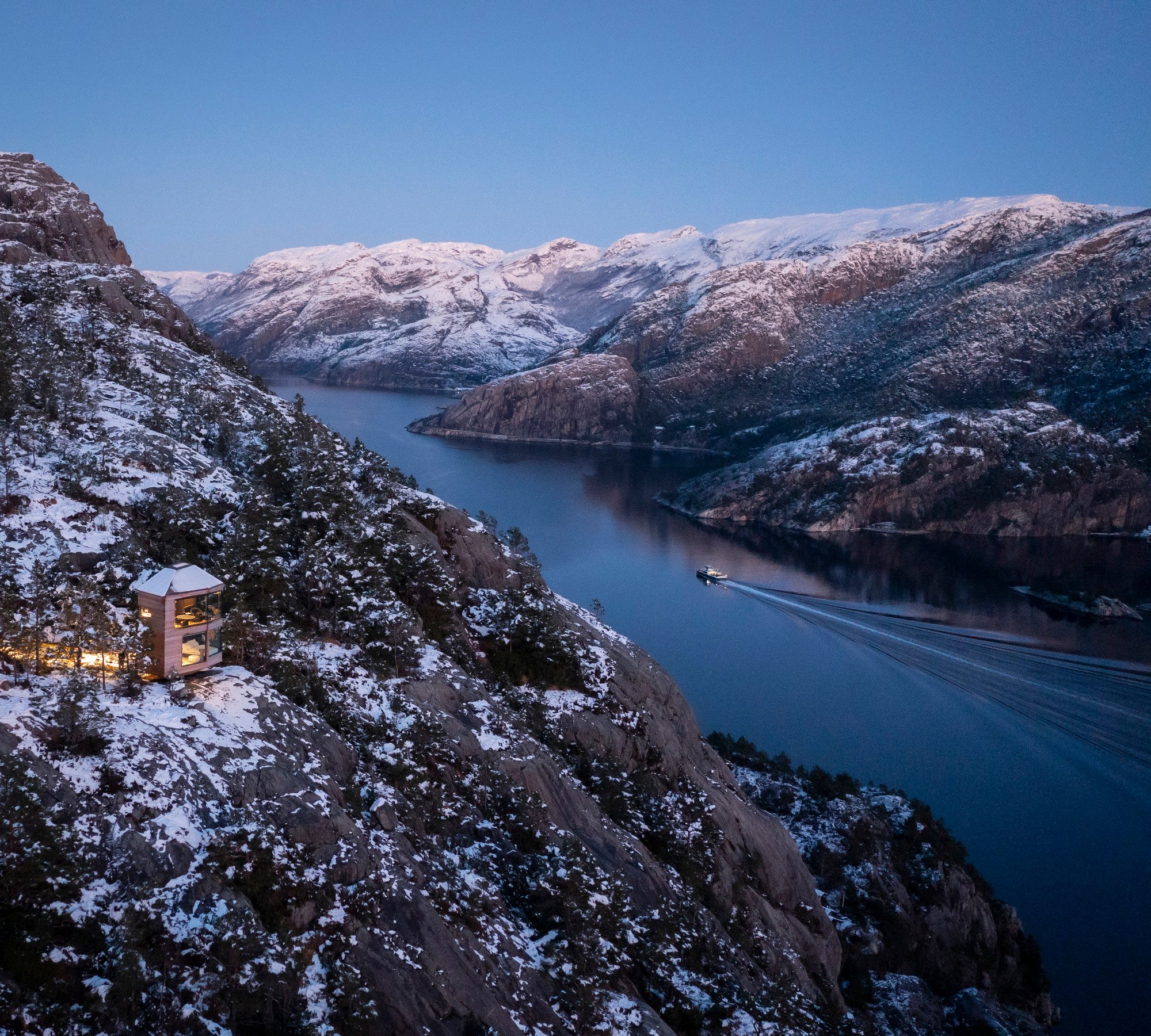 Snøhetta Suspends Four Timber Cabins 170 Meters Above a Norwegian Fjord